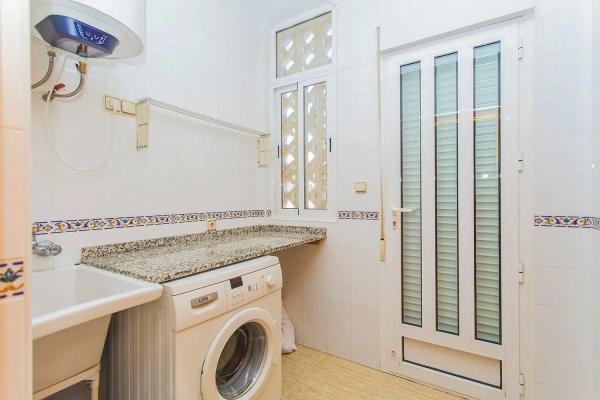 Casa independiente en Urbanizacion el Raso, 51