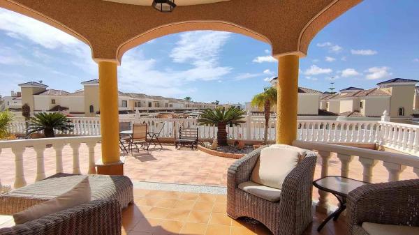 Casa independiente en San de fatima, 18