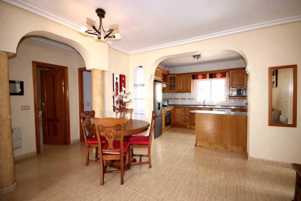 Casa independiente en San de fatima, 18