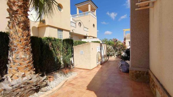 Casa independiente en San de fatima, 18