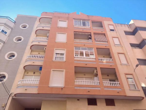 Piso en calle Miguel Hernández, 118