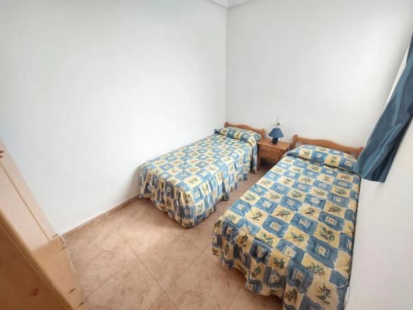 Piso en calle Miguel Hernández, 118