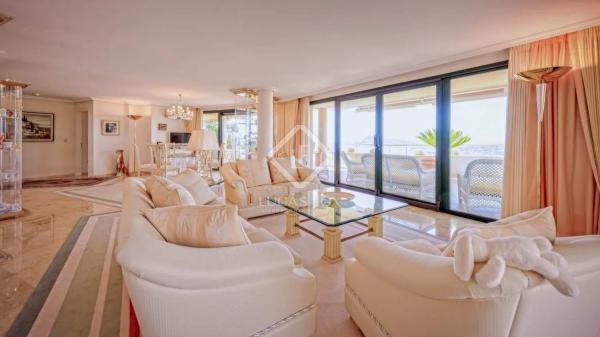 Piso en avenida Altea Hills