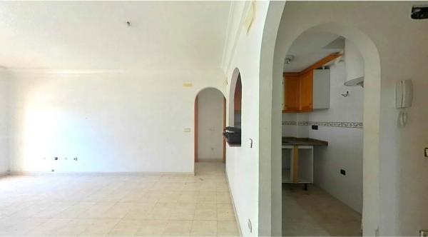 Piso en calle Marinada