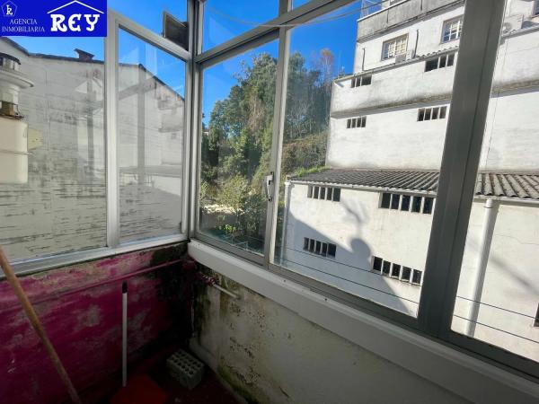 Piso en calle do Home Santo