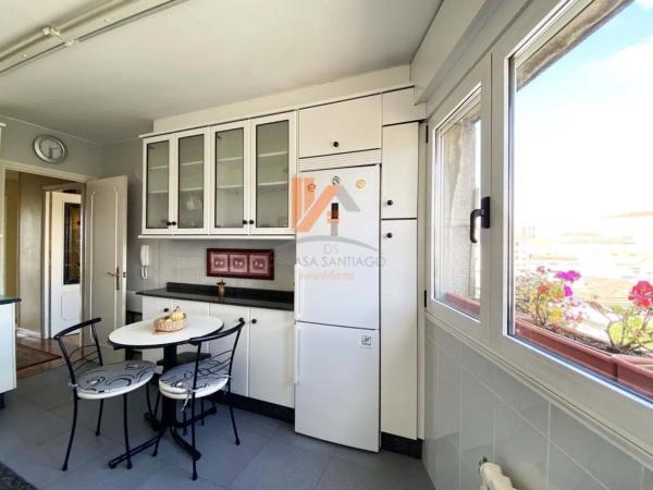 Piso en avenida Lugo, 2