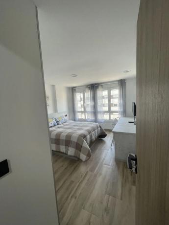 Piso en avenida de Romero Donallo