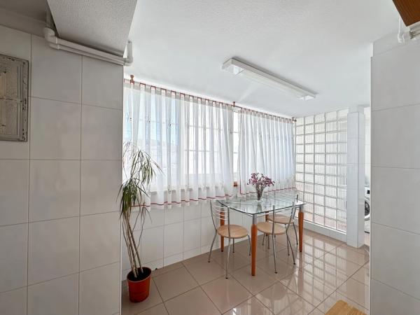 Piso en calle Fernando Macías, 7