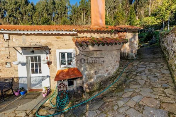 Casa independiente en Rodeiro