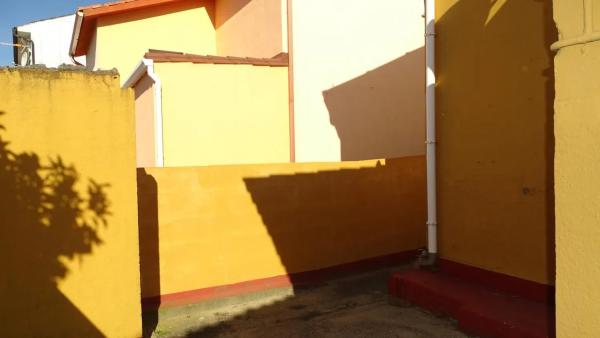 Casa independiente en calle 2 Ribeiriña, 60