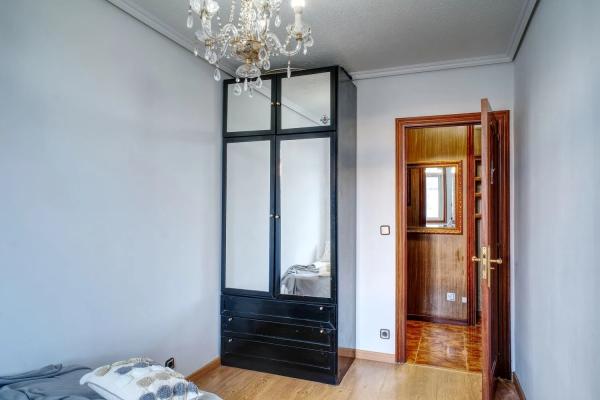 Piso en ronda de Outeiro, 292