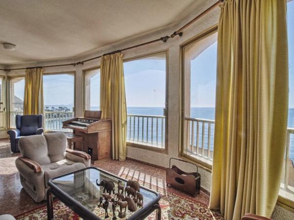 Casa independiente en avenida d'Amèrica, 36