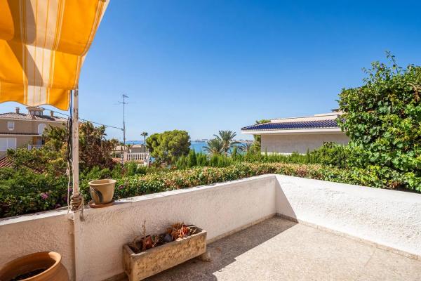 Casa independiente en avenida d'Amèrica