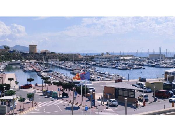 Piso en avenida del Carrer de la Mar