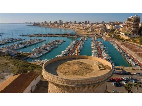 Piso en avenida del Carrer de la Mar