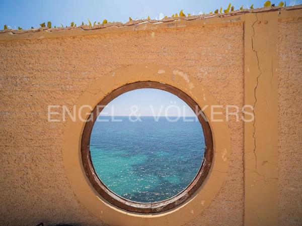 Casa independiente en avenida d'Amèrica, 36