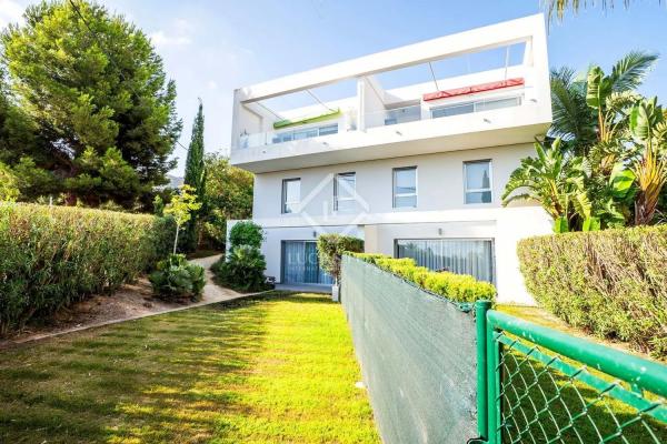 Chalet pareado en calle l'albir