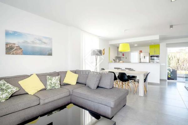 Chalet pareado en calle l'albir