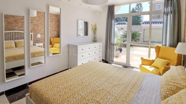 Casa independiente en calle Tiberiades, 1