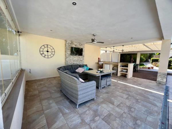 Casa independiente en calle Peñafiel s/n