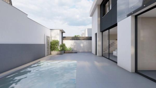 Casa independiente en calle C. Relampago Bal