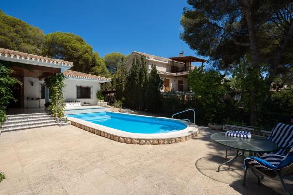 Casa independiente en calle de Antonio Machado