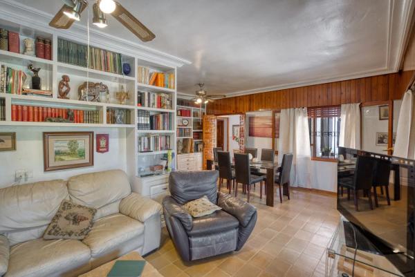 Casa independiente en calle de Antonio Machado