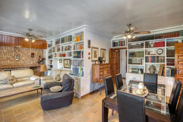 Casa independiente en calle de Antonio Machado