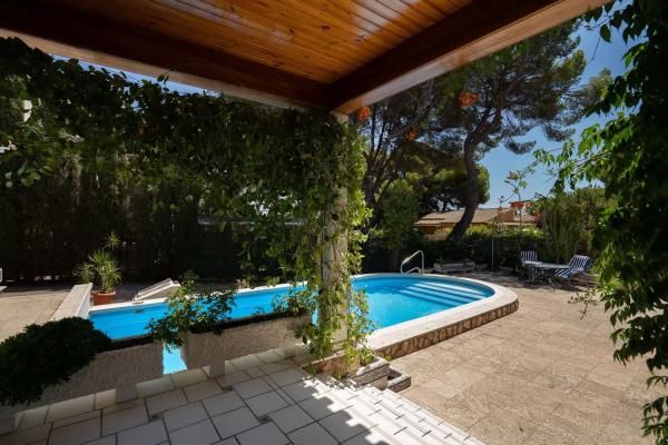 Casa independiente en calle de Antonio Machado