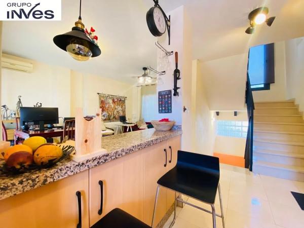 Casa independiente en calle Gigantes y Cabezudos, 10