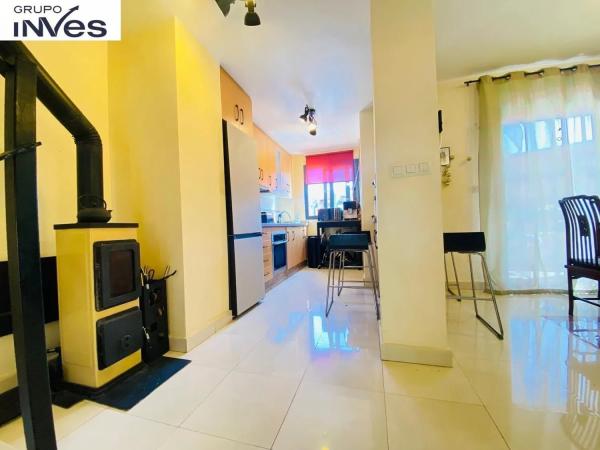 Casa independiente en calle Gigantes y Cabezudos, 10