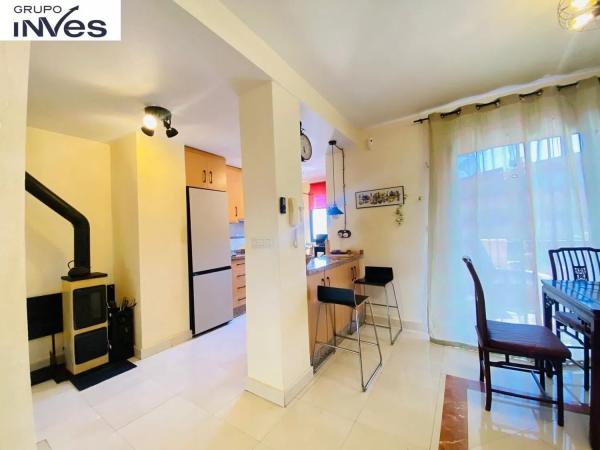 Casa independiente en calle Gigantes y Cabezudos, 10