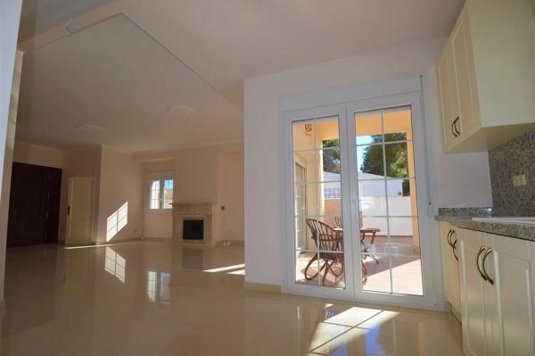 Casa independiente en calle Baliza