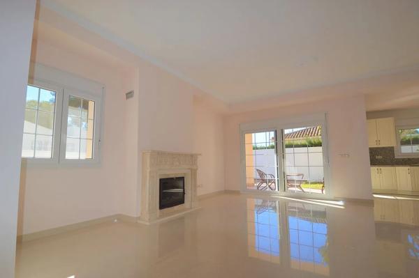 Casa independiente en calle Baliza