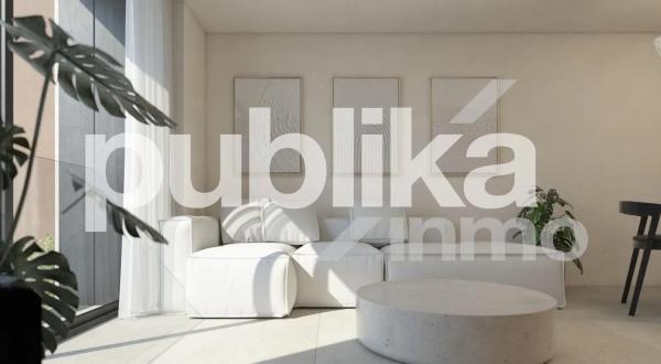 Piso en calle Almirante Antequera, 8