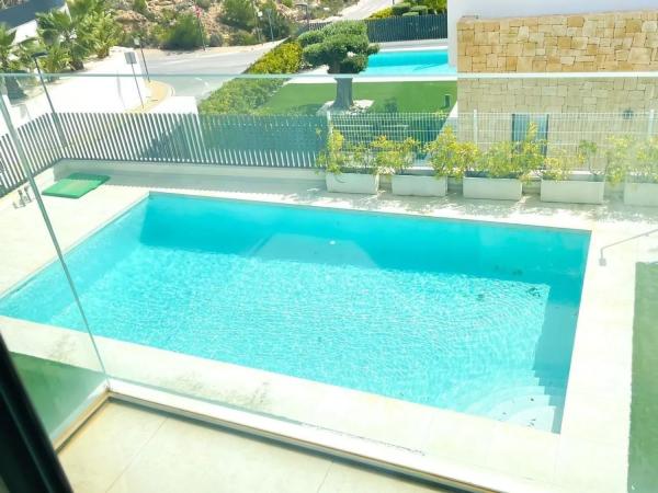 Casa independiente en avenida de Benidorm