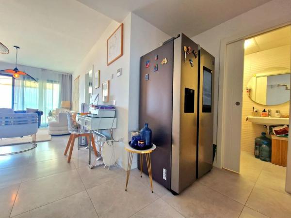 Dúplex en avenida d'Amèrica, 25