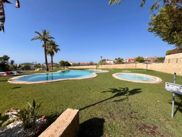 Chalet adosado en calle Londres, 35