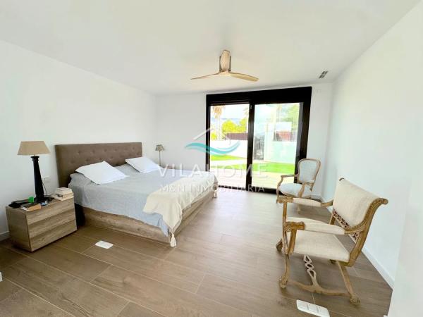 Casa independiente en calle d'Oliva