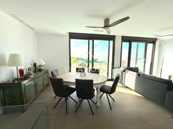 Casa independiente en calle d'Oliva