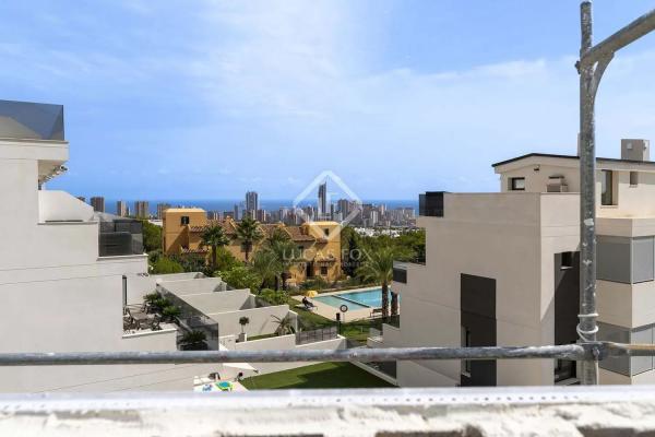 Casa independiente en calle Balcón de Finestrat