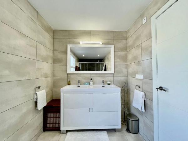 Casa independiente en calle Isla Gran Canaria