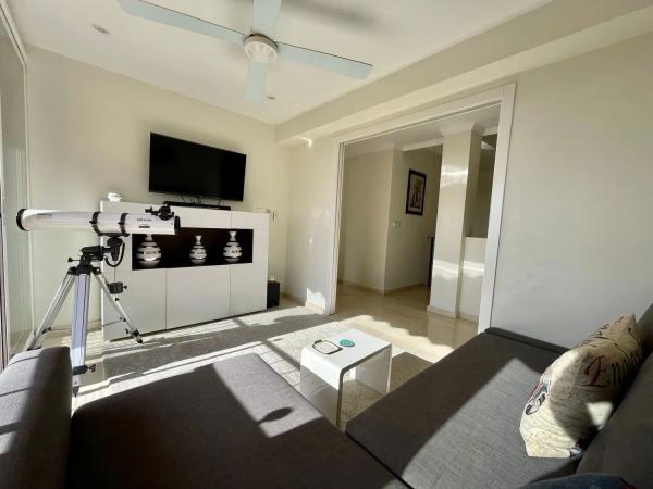 Casa independiente en calle Isla Gran Canaria