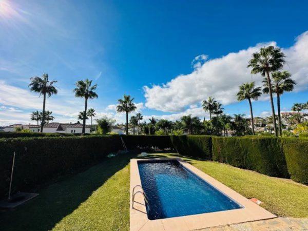 Casa independiente en calle Aries, 8