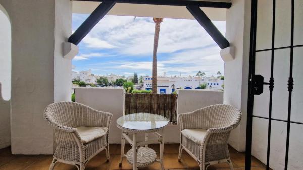 Piso en Urbanización Los Naranjos de Marbella, 3