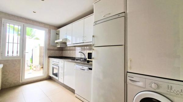 Piso en Urbanización Los Naranjos de Marbella, 3