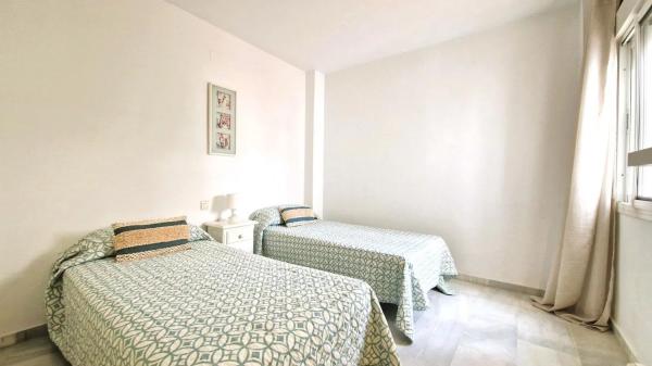 Piso en Urbanización Los Naranjos de Marbella, 3