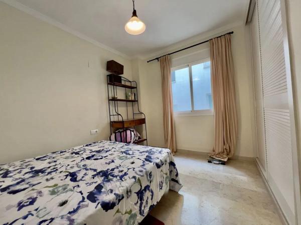 Piso en avenida de Julio Iglesias