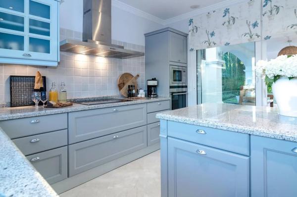 Casa independiente en calle Aries