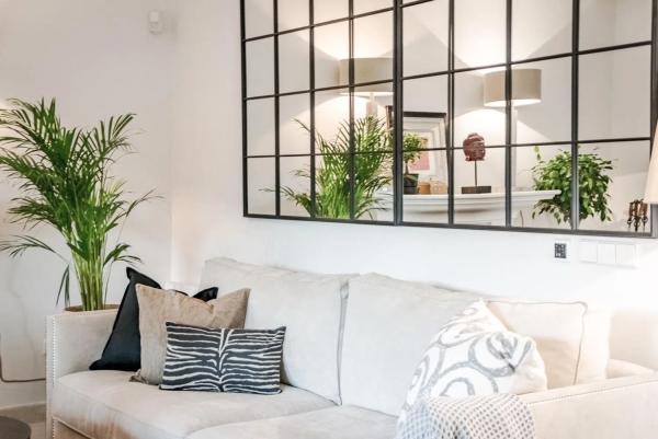 Casa independiente en calle Aries